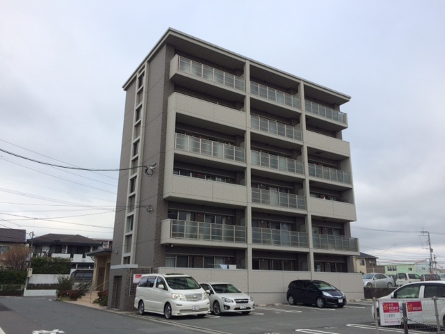 Ａｌ－Ｓｈｉ’ｒａ　Ｋｕｓｈｉｗａｒａ（アルシラ櫛原）