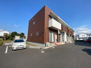 シャルマン葛木A外観写真