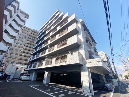 中島ロイヤルハイツ外観写真