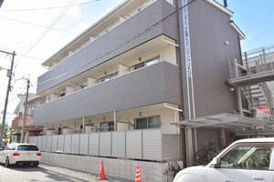 クレセント富町外観写真