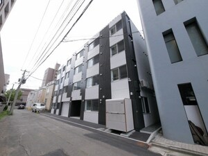 カヌレ外観写真