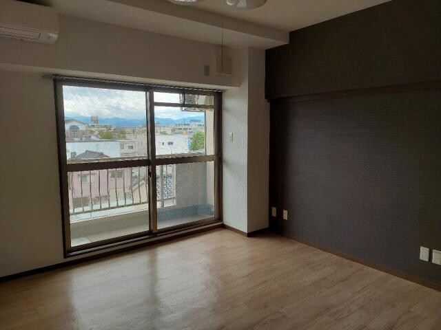 物件内観写真19　(洋室1-2)