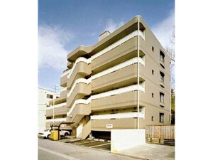 スカイハイム東中野外観写真