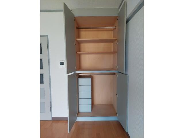物件内観写真8　(クローゼット)