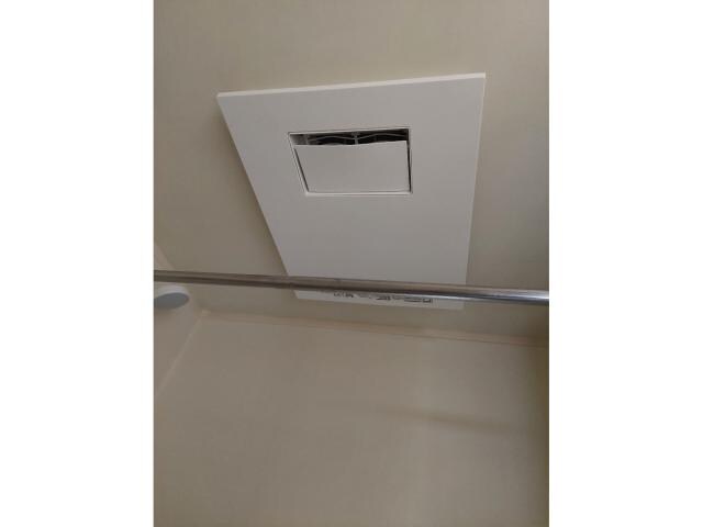 物件内観写真14　(浴室換気乾燥機)