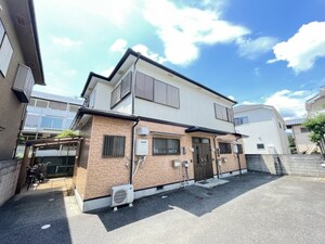 高司2-7-14テラスハウス（小橘テラスハウス）外観写真