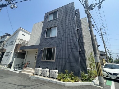 TIMMNY外観写真