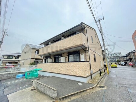 エンブレイス外観写真