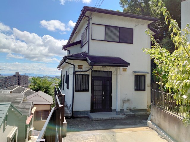 塔の町貸家