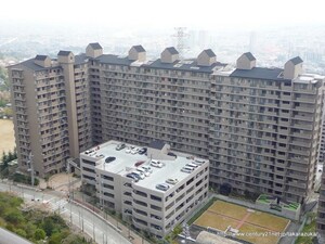 ラビスタ宝塚ウエストウイング１番館外観写真