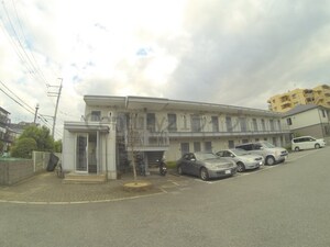 ラプルミエ花屋敷外観写真