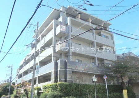 エスリード雲雀丘花屋敷外観写真