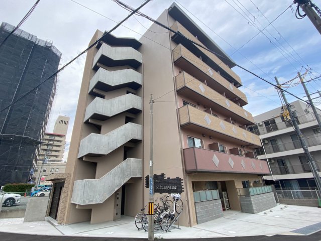 レジーナ逆瀬川