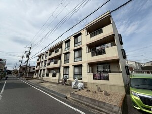 メゾン鈴原外観写真