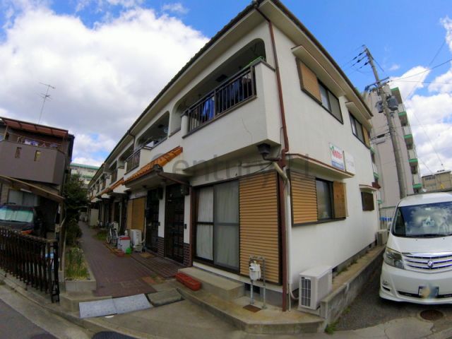 パース宝塚B棟