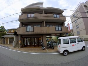 前田マンション外観写真