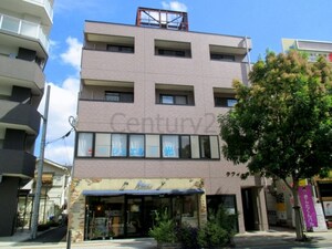 ラフィーネ川西外観写真