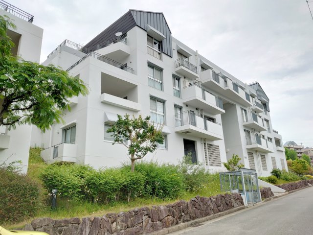 グリーンヒルズ東山台125号棟