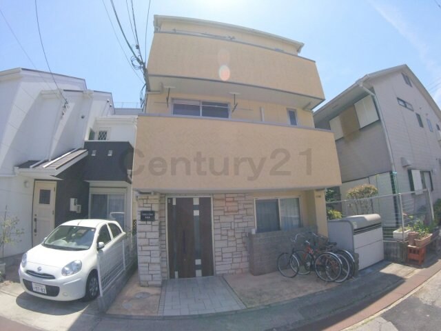 ONLY ONE花屋敷の物件外観写真