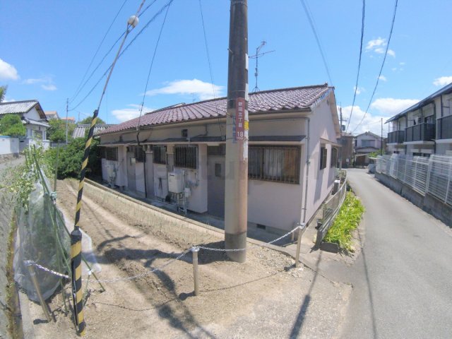 新田3丁目テラスハウス（2戸1）
