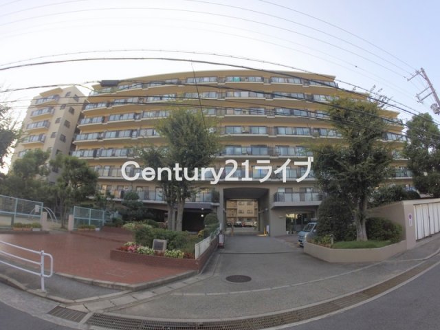 サンハイツ逆瀬川