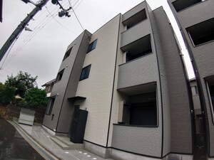 アルタイ石橋阪大前外観写真