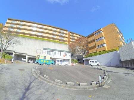 ライオンズマンション宝塚売布外観写真