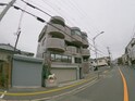 アズマビル