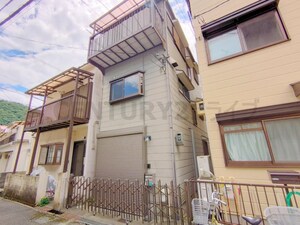 出在家町貸家外観写真