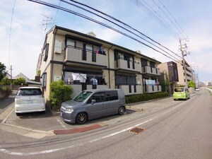 アーク仁川フロント外観写真