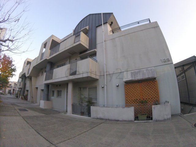 グリーンヒルズ東山台123号棟