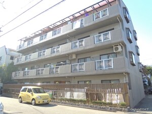 甚樹園マンション弐番館外観写真