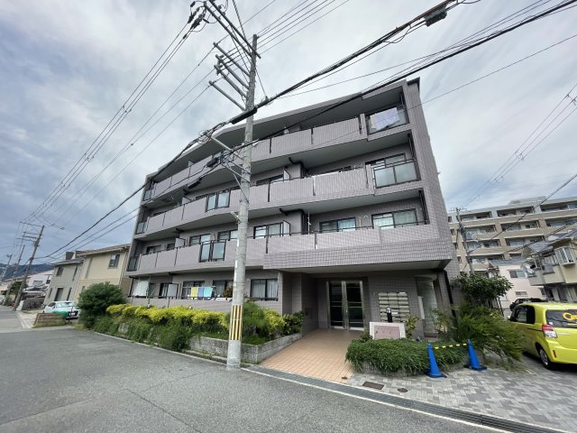 ビューメゾン津高