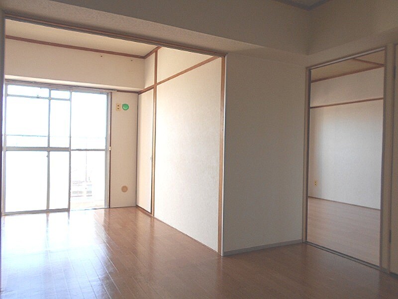 物件内観写真14　(同間取り別室)