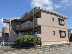 ウイング鶴羽田外観写真