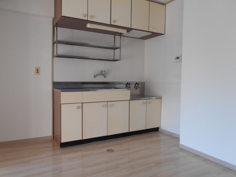 物件内観写真8　(同間取り別室)