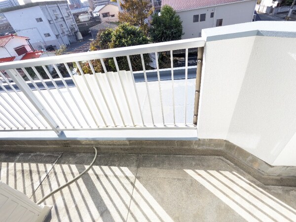 バルコニー(同間取り別部屋)