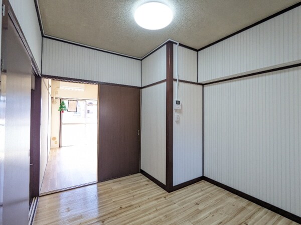 居室・リビング(同間取り別部屋)