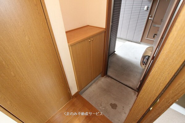玄関(シューズボックス
コーポK&K　102号室　2019/7/1)
