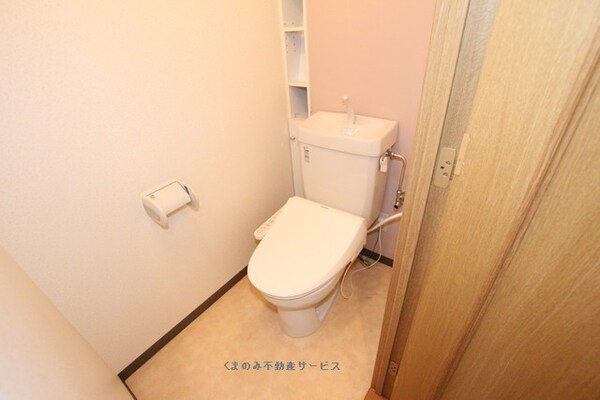 トイレ(シンプルで使いやすいトイレです
アドバンス三本松　404号室)