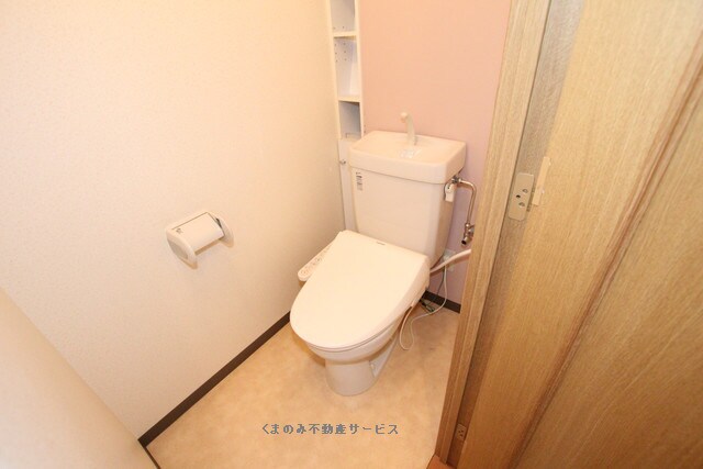物件内観写真7　(シンプルで使いやすいトイレです
アドバンス三本松　404号室)