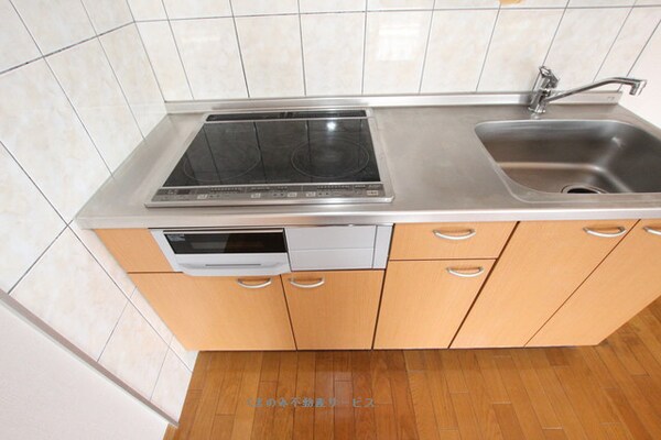 キッチン(コンパクトなキッチンで掃除もラクラク
アドバンス三本松　40)