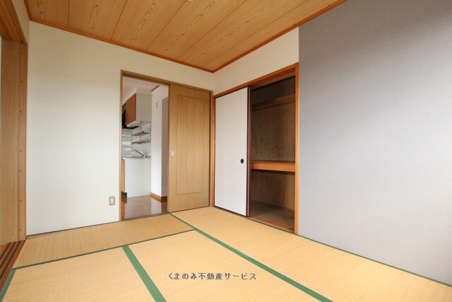 物件内観写真18　(ちょっとした収納スペースも充実しています
アドバンス三本松　)