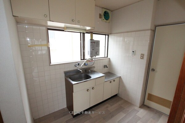 キッチン(コーポさかえ2　201号室　2022/6/19撮影)