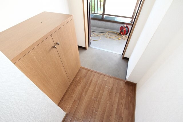 物件内観写真7　(シューズボックス
201号室　2018/11/29撮影)