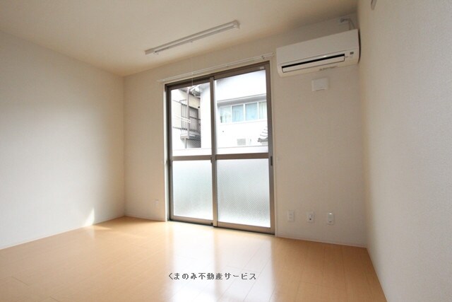 物件内観写真3　(こちらの居間で趣味の時間をお楽しみください
サン=ミシェル1)