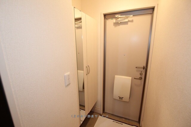 物件内観写真10　(ゆったりとした玄関です
サン=ミシェル103号室　2013/)