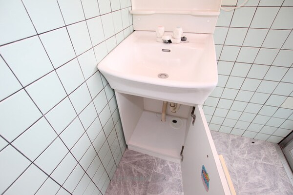 独立洗面台(独立洗面化粧台付き
メゾンクマガエ　106号室　2025年9)