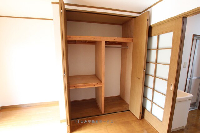 物件内観写真8　(ちょっとした収納スペースも充実しています
コーポさかえ3-1)