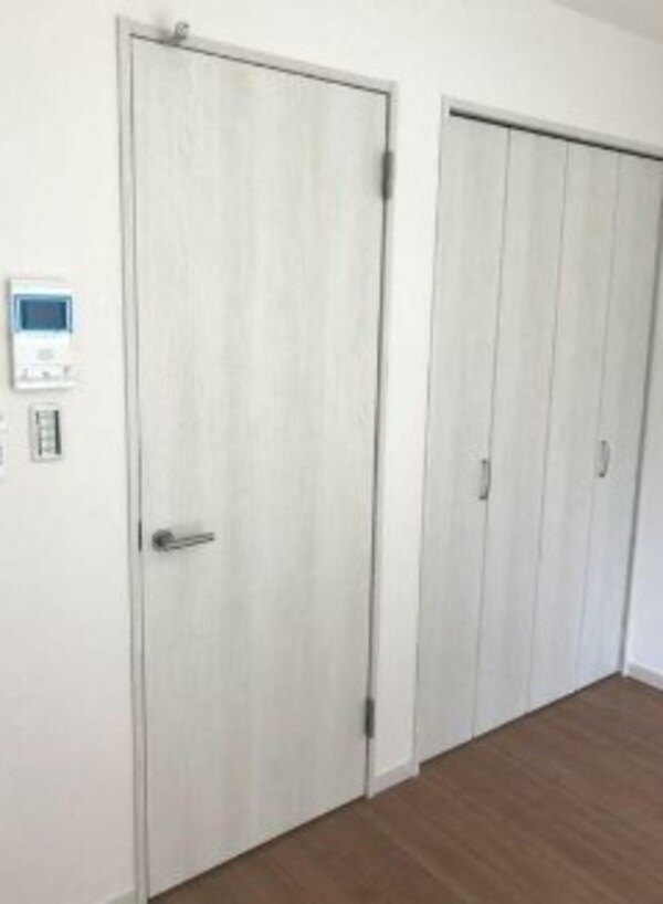 内装他